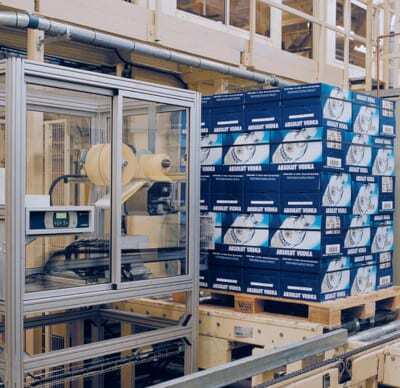 etichettatura pallet stampa e applica etichette imballaggi